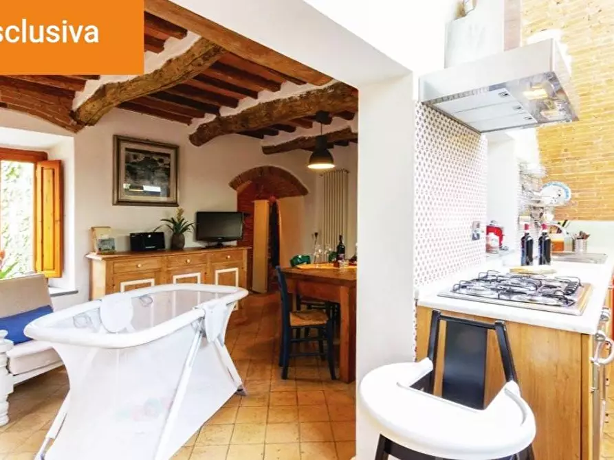 Immagine 11 di Rustico / casale in vendita  a Calci