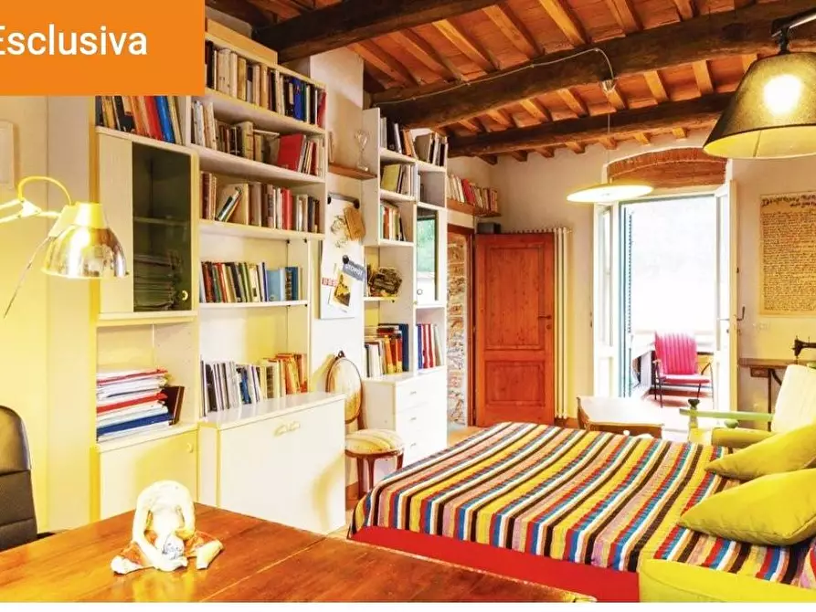 Immagine 10 di Rustico / casale in vendita  a Calci