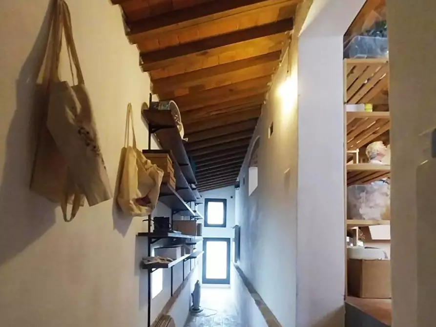 Immagine 26 di Rustico / casale in vendita  a Calci