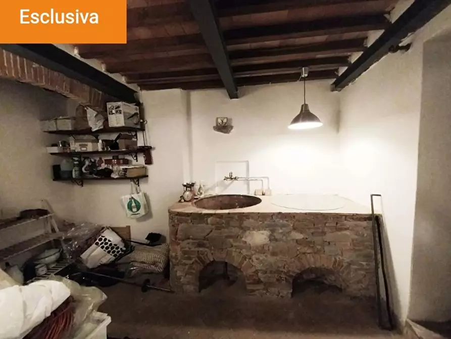 Immagine 28 di Rustico / casale in vendita  a Calci