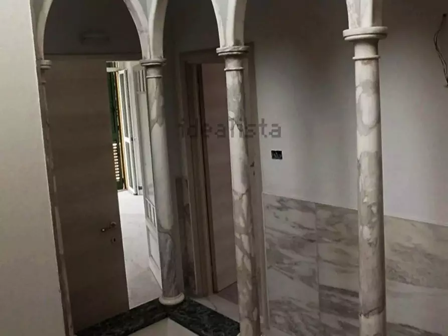 Immagine 1 di Appartamento in vendita  in viareggio a Viareggio