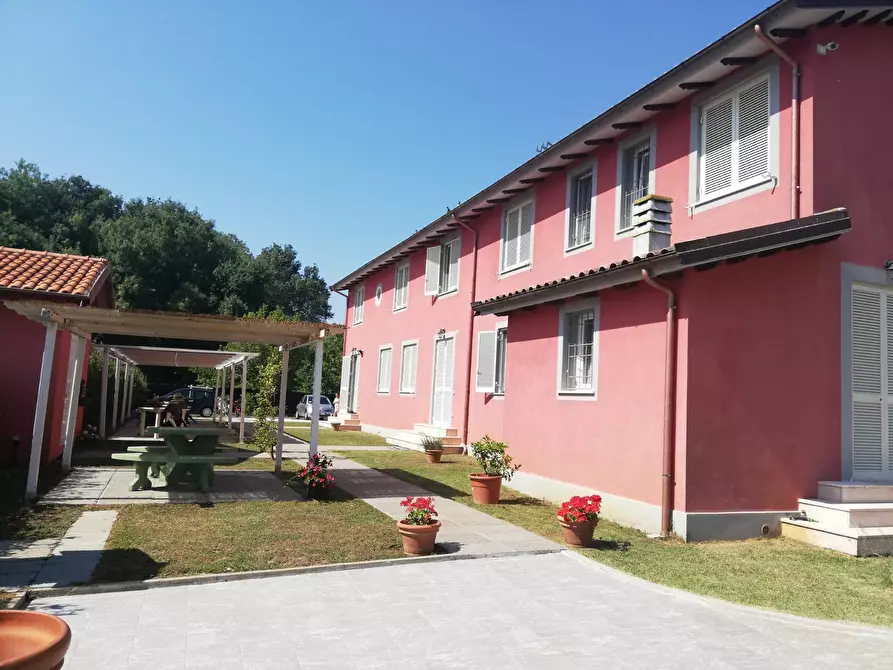 Immagine 2 di Casa indipendente in vendita  a Massarosa