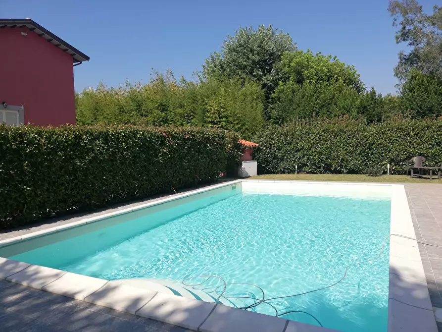 Immagine 1 di Casa indipendente in vendita  a Massarosa