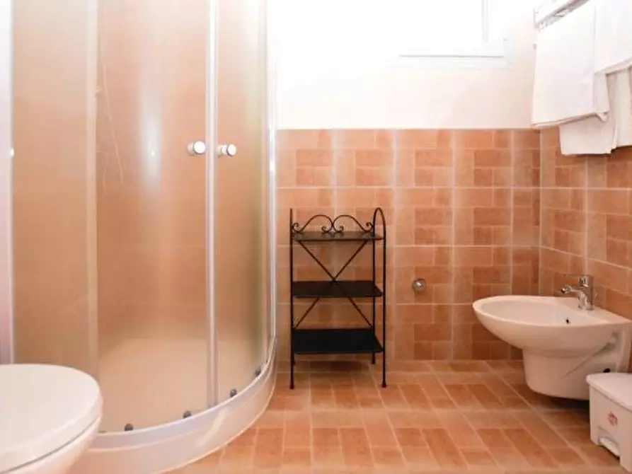 Immagine 12 di Casa indipendente in vendita  a Massarosa