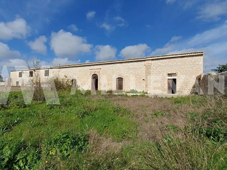 Immagine 15 di Rustico / casale in vendita  a Scicli