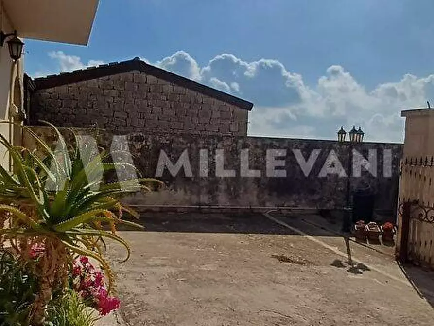 Immagine 25 di Villa in vendita  a Modica