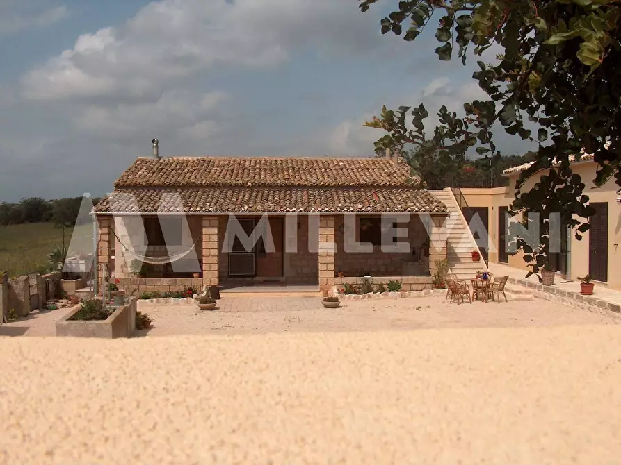 Immagine 3 di Rustico / casale in vendita  in Contrada Aramonda snc a Ragusa