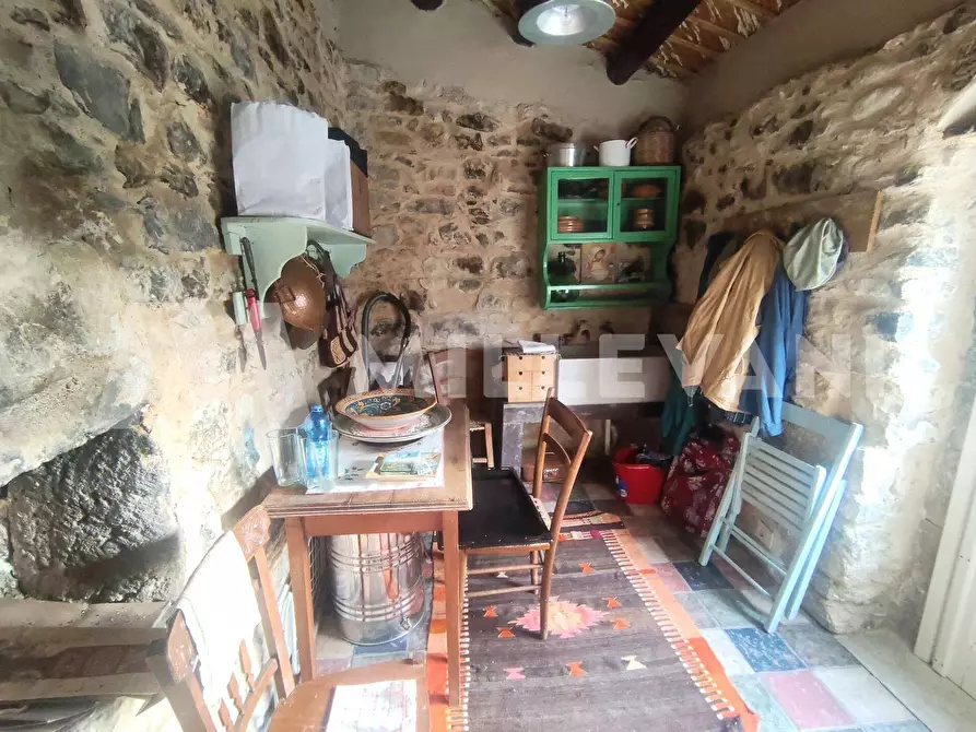 Immagine 13 di Rustico / casale in vendita  a Chiaramonte Gulfi