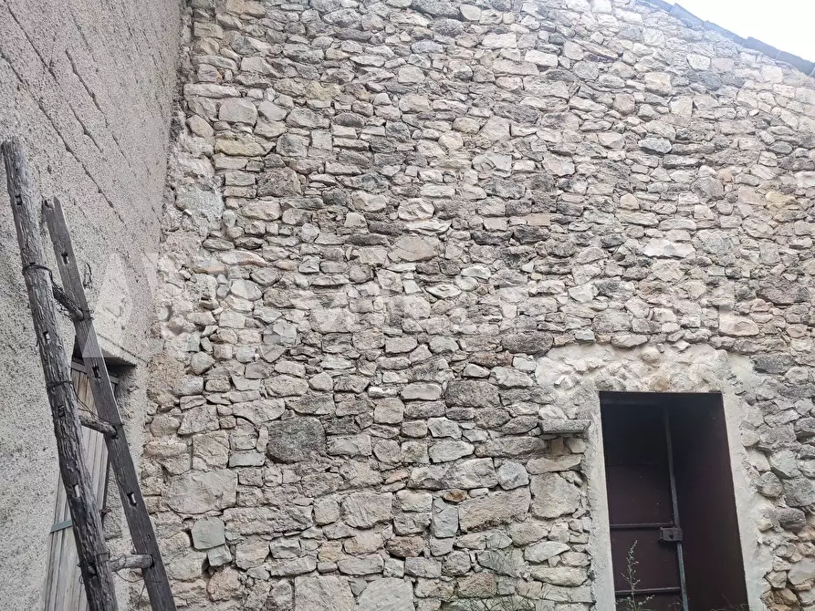 Immagine 20 di Rustico / casale in vendita  a Chiaramonte Gulfi