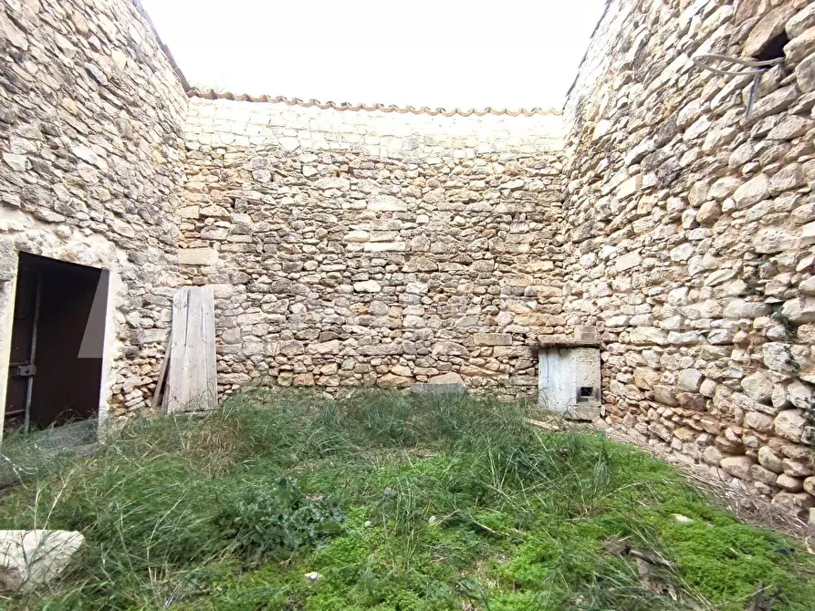 Immagine 21 di Rustico / casale in vendita  a Chiaramonte Gulfi