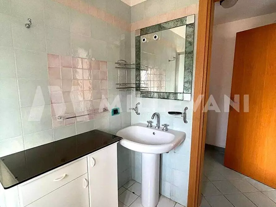 Immagine 15 di Villa in vendita  in Via Francesca da Rimini 38 a Scicli