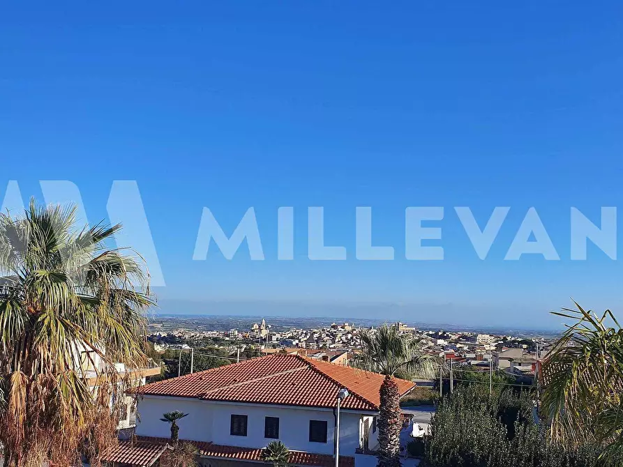 Immagine 28 di Villa in vendita  in Via M. L. King a Ispica