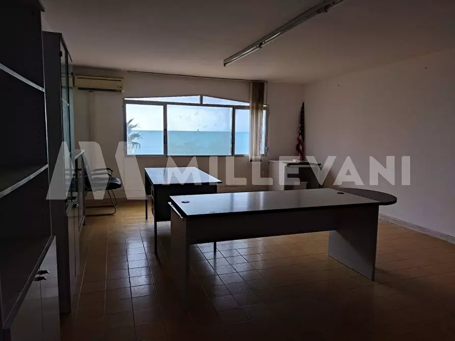 Immagine 10 di Appartamento in vendita  in Via Enrico Giunta a Pozzallo