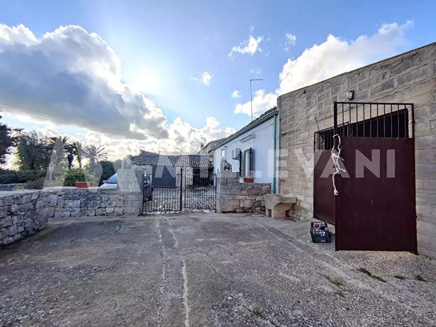 Immagine 3 di Rustico / casale in vendita  a Scicli