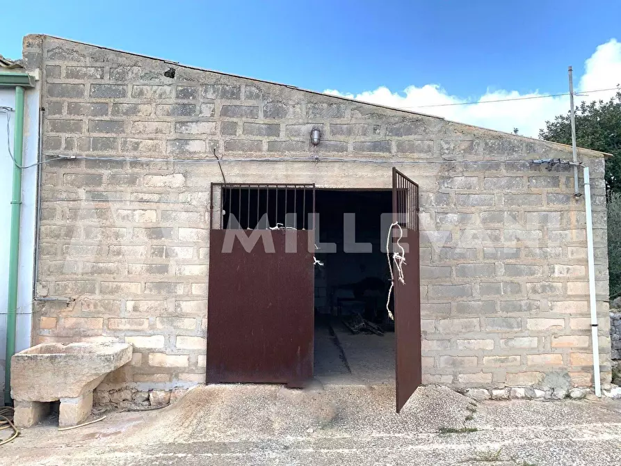 Immagine 17 di Rustico / casale in vendita  a Scicli