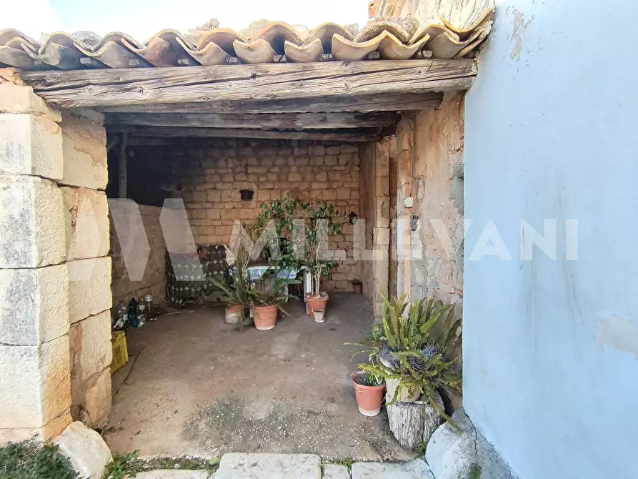Immagine 19 di Rustico / casale in vendita  a Scicli