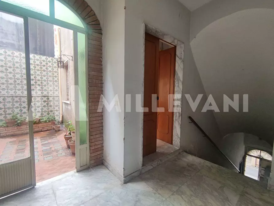 Immagine 14 di Albergo/B&B/Residence in vendita  in Via Principessa Elena 103 a Comiso