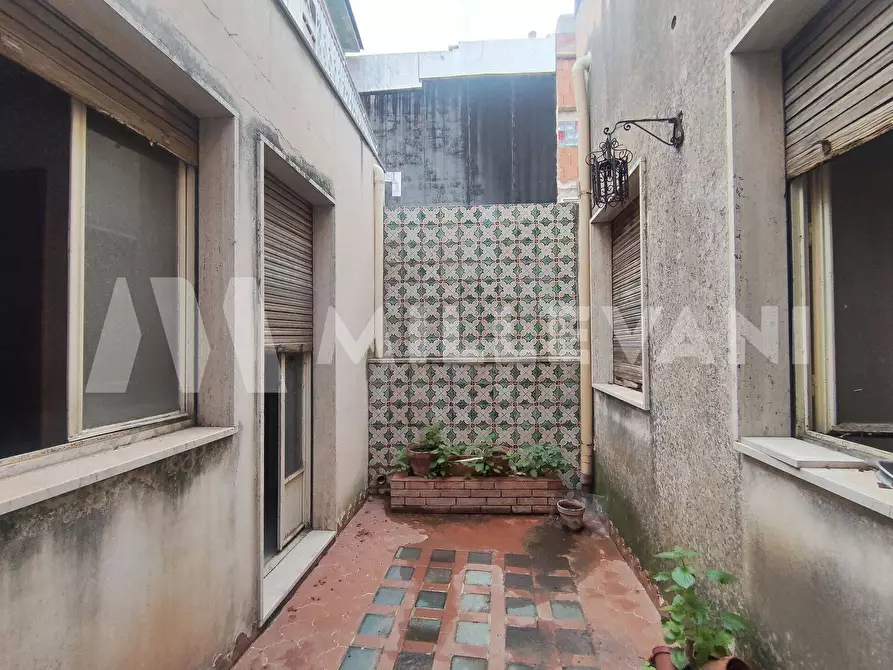 Immagine 16 di Albergo/B&B/Residence in vendita  in Via Principessa Elena 103 a Comiso