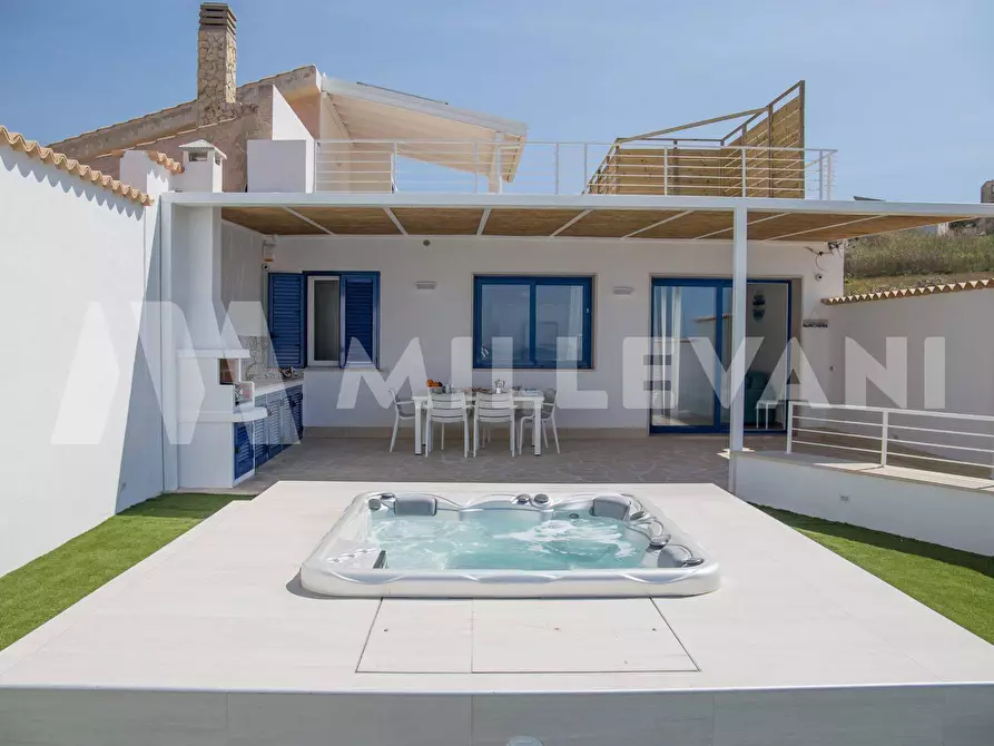 Immagine 2 di Villa in vendita  a Scicli