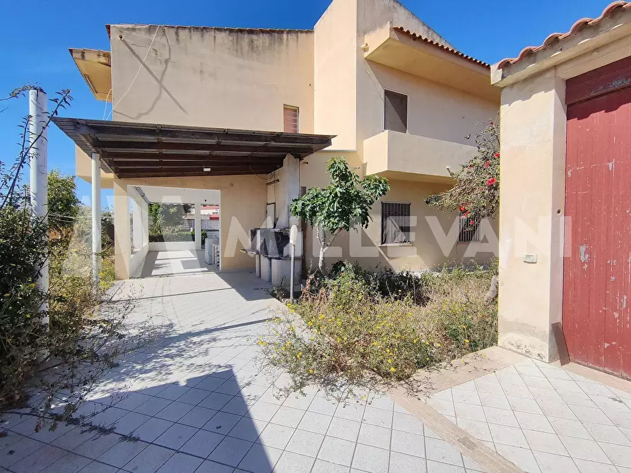 Immagine 4 di Villa in vendita  in Via delle Cicogne a Scicli