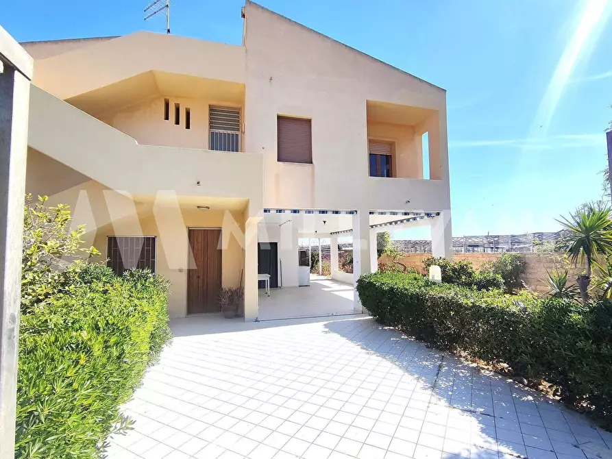 Immagine 16 di Villa in vendita  in Via delle Cicogne a Scicli