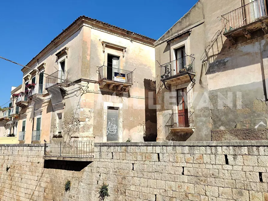 Immagine 19 di Albergo/B&B/Residence in vendita  in Via Papaleo 18 a Scicli