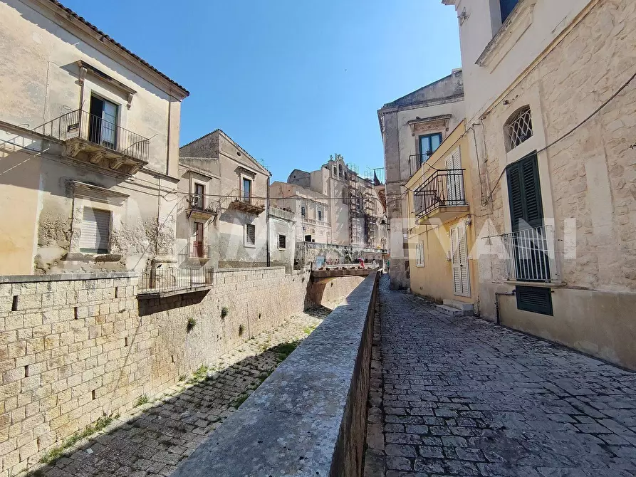 Immagine 21 di Albergo/B&B/Residence in vendita  in Via Papaleo 18 a Scicli