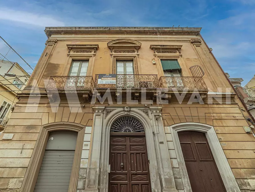 Immagine 2 di Albergo/B&B/Residence in vendita  in Via La Marmora a Vittoria