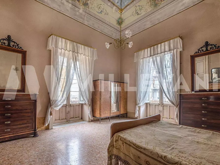 Immagine 13 di Albergo/B&B/Residence in vendita  in Via La Marmora a Vittoria