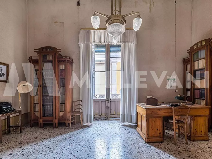 Immagine 15 di Albergo/B&B/Residence in vendita  in Via La Marmora a Vittoria