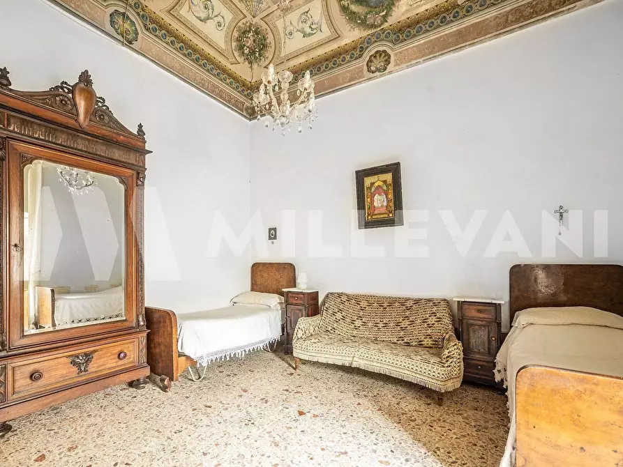 Immagine 17 di Albergo/B&B/Residence in vendita  in Via La Marmora a Vittoria