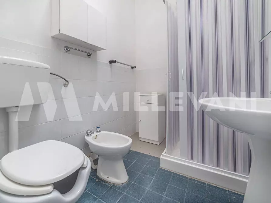 Immagine 27 di Albergo/B&B/Residence in vendita  in Via La Marmora a Vittoria