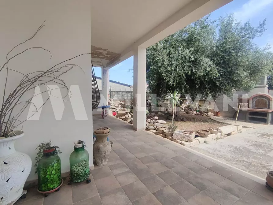 Immagine 3 di Villa in vendita  in Via Valdo 95 a Scicli