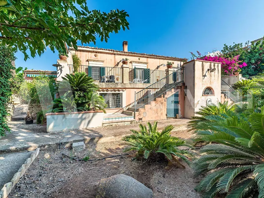 Immagine 25 di Villa in vendita  in Via Gaetano schembri 31 a Giarratana