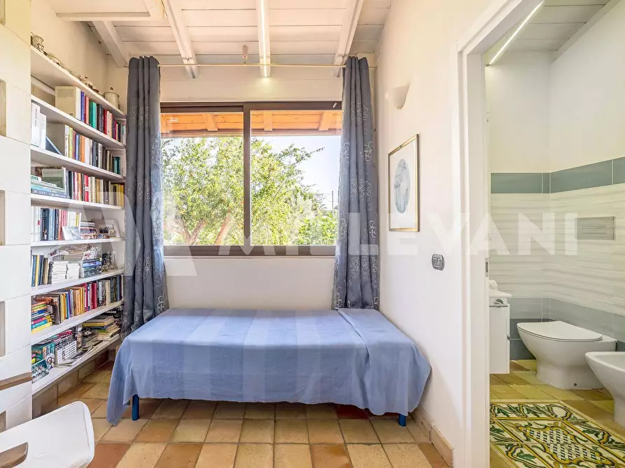 Immagine 12 di Villa in vendita  a Modica