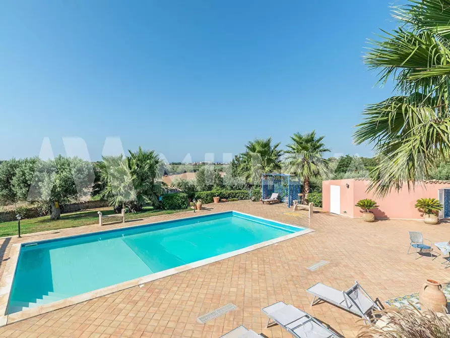 Immagine 17 di Villa in vendita  a Modica