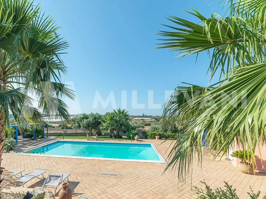 Immagine 19 di Villa in vendita  a Modica