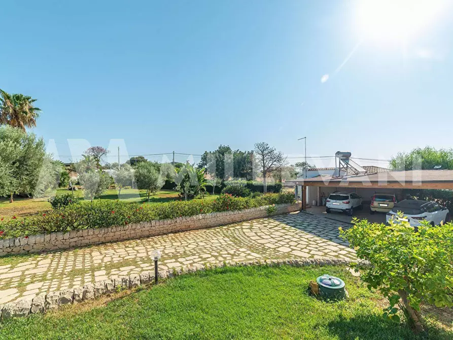 Immagine 20 di Villa in vendita  a Modica