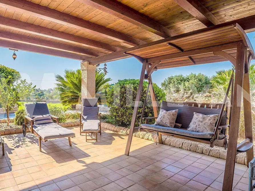 Immagine 28 di Villa in vendita  a Modica