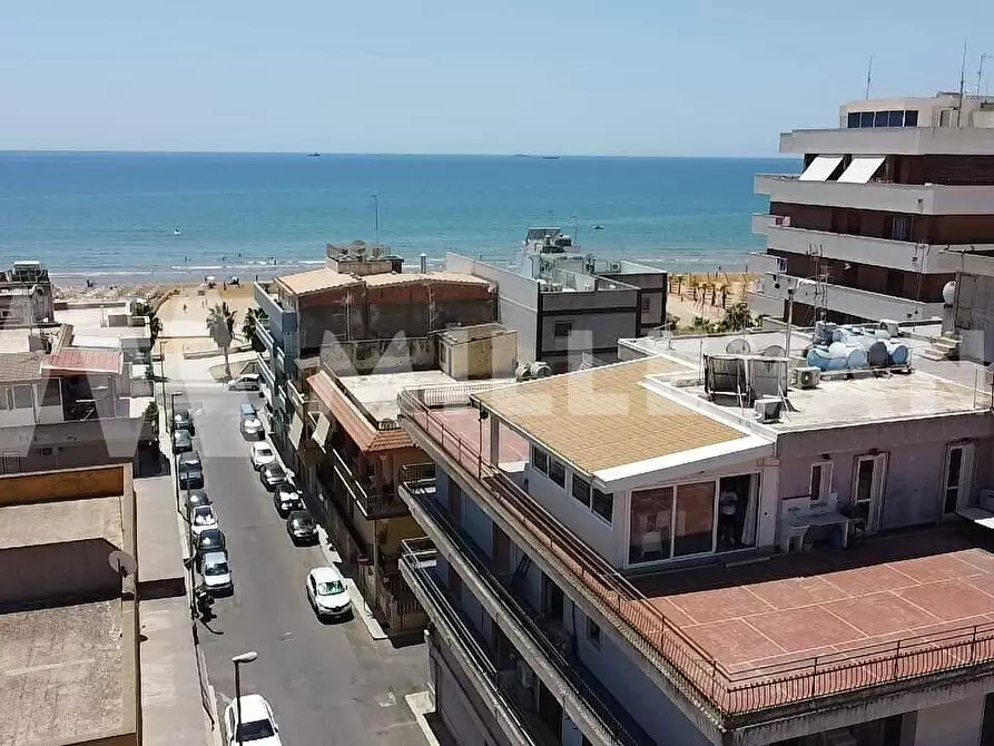 Immagine 21 di Attico in vendita  in Via Menotti a Pozzallo