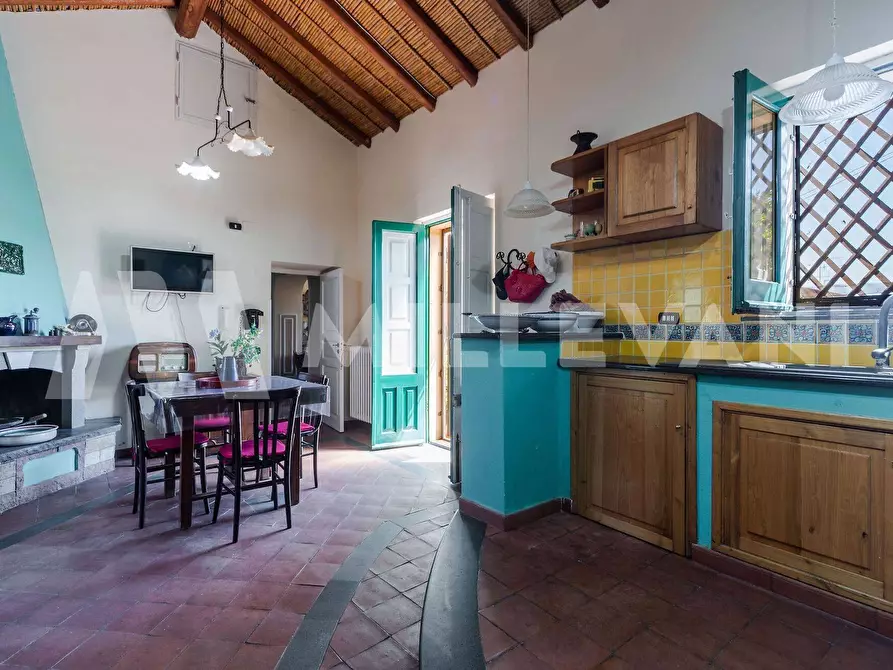 Immagine 10 di Villa in vendita  in Via Giordano Bruno a Milo