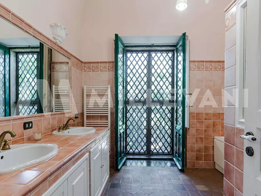 Immagine 15 di Villa in vendita  in Via Giordano Bruno a Milo