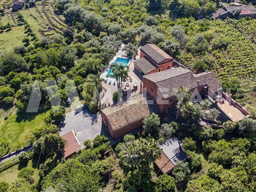 Immagine 33 di Villa in vendita  in Via Giordano Bruno a Milo