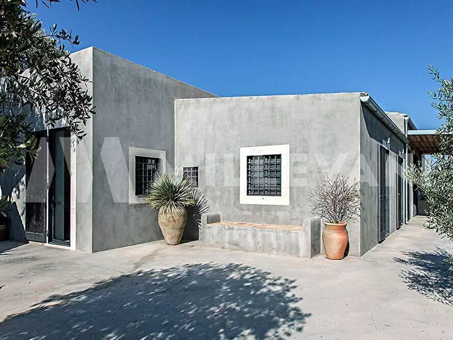 Immagine 11 di Villa in vendita  in Contrada Portelle a Noto