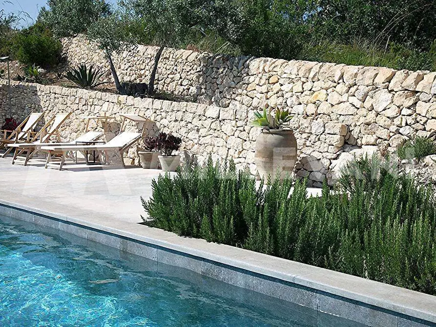 Immagine 18 di Villa in vendita  in Contrada Portelle a Noto