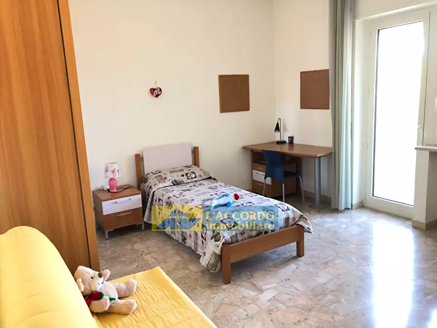 Immagine 13 di Appartamento in affitto  in VIALE BENEDETTO CROCE a Chieti