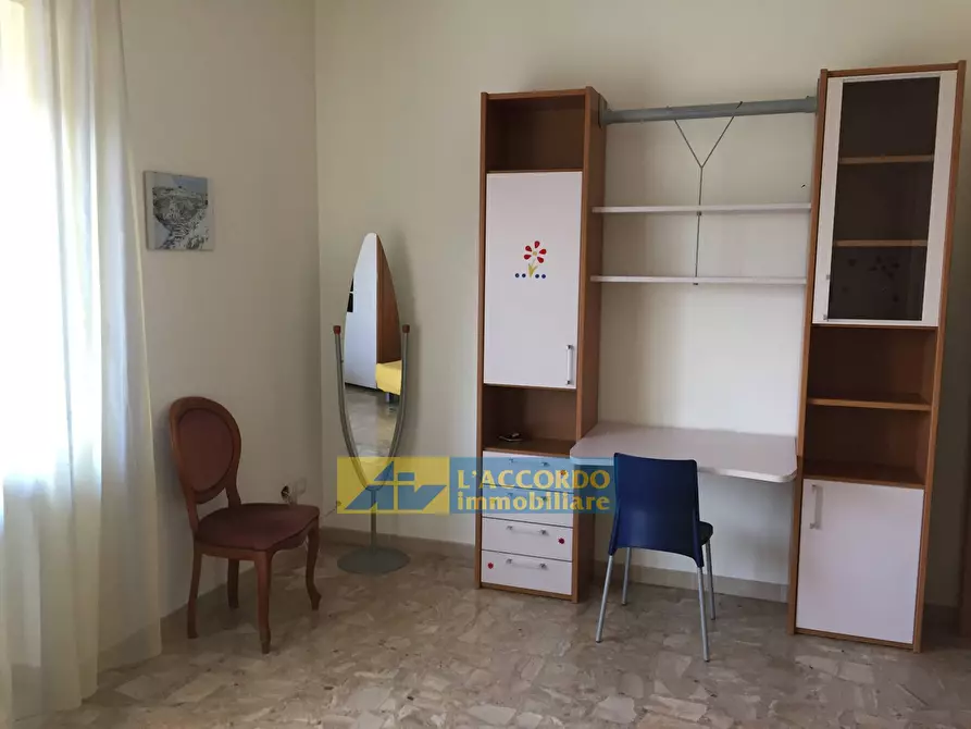 Immagine 10 di Appartamento in affitto  in VIALE BENEDETTO CROCE a Chieti