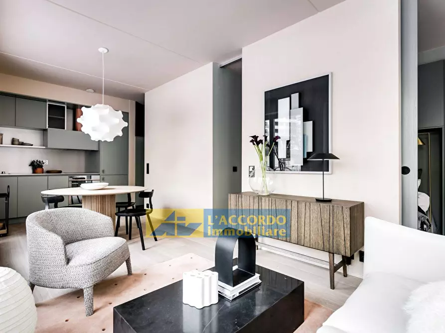 Immagine 15 di Locale commerciale in vendita  in VIA COLONNETTA 19 a Chieti