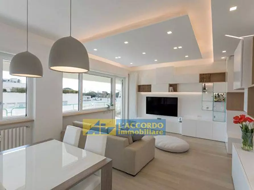 Immagine 9 di Locale commerciale in vendita  in VIA COLONNETTA 19 a Chieti