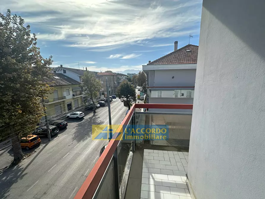 Immagine 14 di Appartamento in affitto  in viale benedetto croce 647 a Chieti